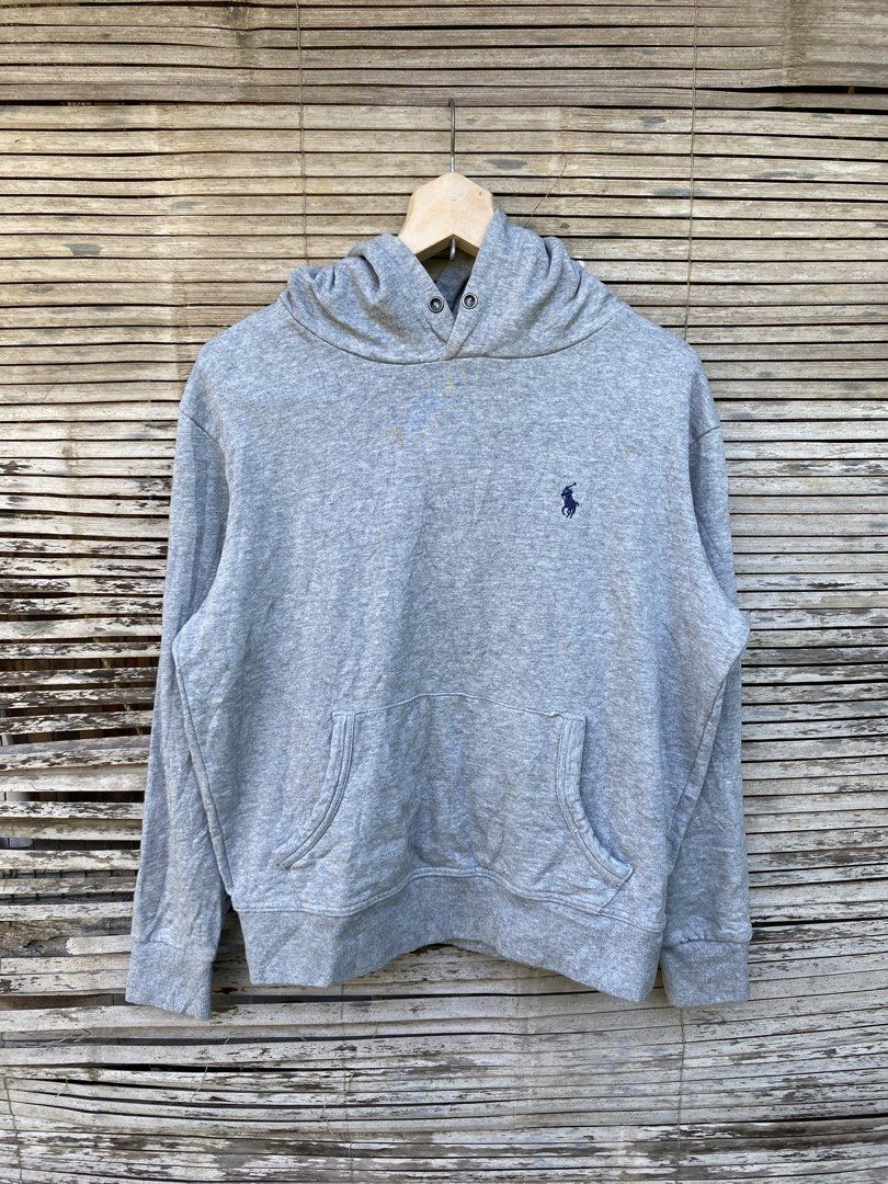 RL hoodie (Category: Coats, Jackets and Outerwear) located in Malaybalay. Submitted by hawoold (Listing ID 1469330758, Image 1). Description: 21 by 23.5.