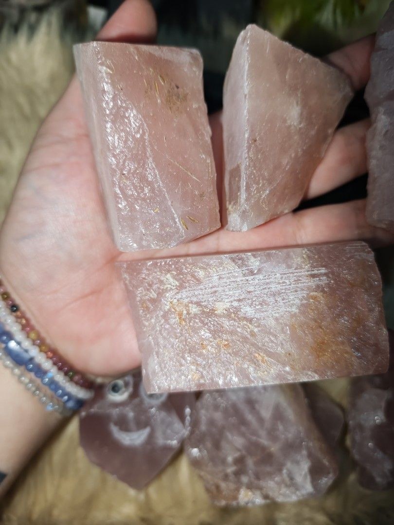 Rose Quartz Raw Bundle 1 take All (Category: Precious Stones) located in Quezon City. Submitted by piaoliangcollections.ph (Listing ID 1469265226, Image 2). Description: Take all this Raw Rose Quartz for 2K. Self-Love and Compassion: Encourages forgiveness, self-acceptance, and deep personal fulfillment. Stress and Anxiety Relief: Soothes emotional tension, reduces anger or resentment, and promotes inner peace. Relationship Harmony: Attracts new 
