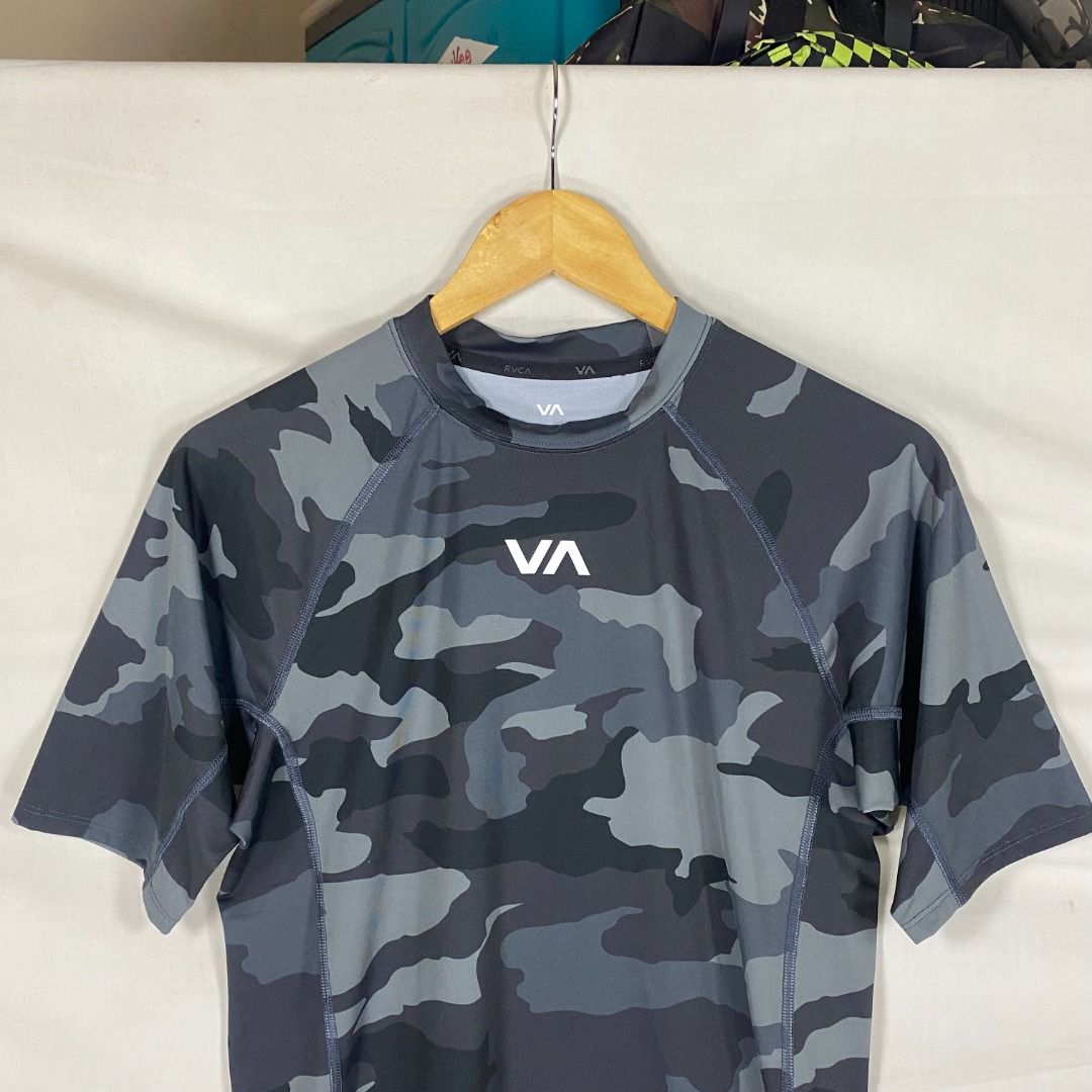 RVCA VA Sport Dark Camo Compression Rashguard / Size Medium (Category: Activewear) located in Antipolo. Submitted by canadafindss (Listing ID 1469323264, Image 2). Description: Visit & Follow Canada Finds for more premium thrift, streetwear, vintage, techwear, activewear, and branded finds from Canada 🇨🇦 More items posted regularly: https://www.carousell.ph/u/canadafindss RVCA VA Sport Dark Camo Compression Rashguard / Size Medium Sleek and fun