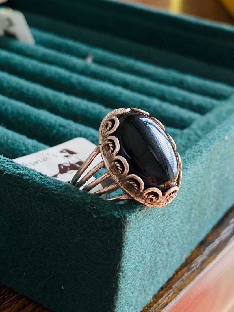 S10 Vintage Onyx Silver Ring (Category: Rings) located in Baguio. Submitted by asna_taku (Listing ID 1469258367, Image 2). Description: 🖤 Vintage Onyx Silver Ring ✨ Bold, elegant, and timeless. This vintage ring features a striking oval black onyx stone framed by intricate silver detailing, creating a beautiful contrast between the deep, glossy center and the ornate, antique-inspired setting. A statement piece for those who love classic dark gem