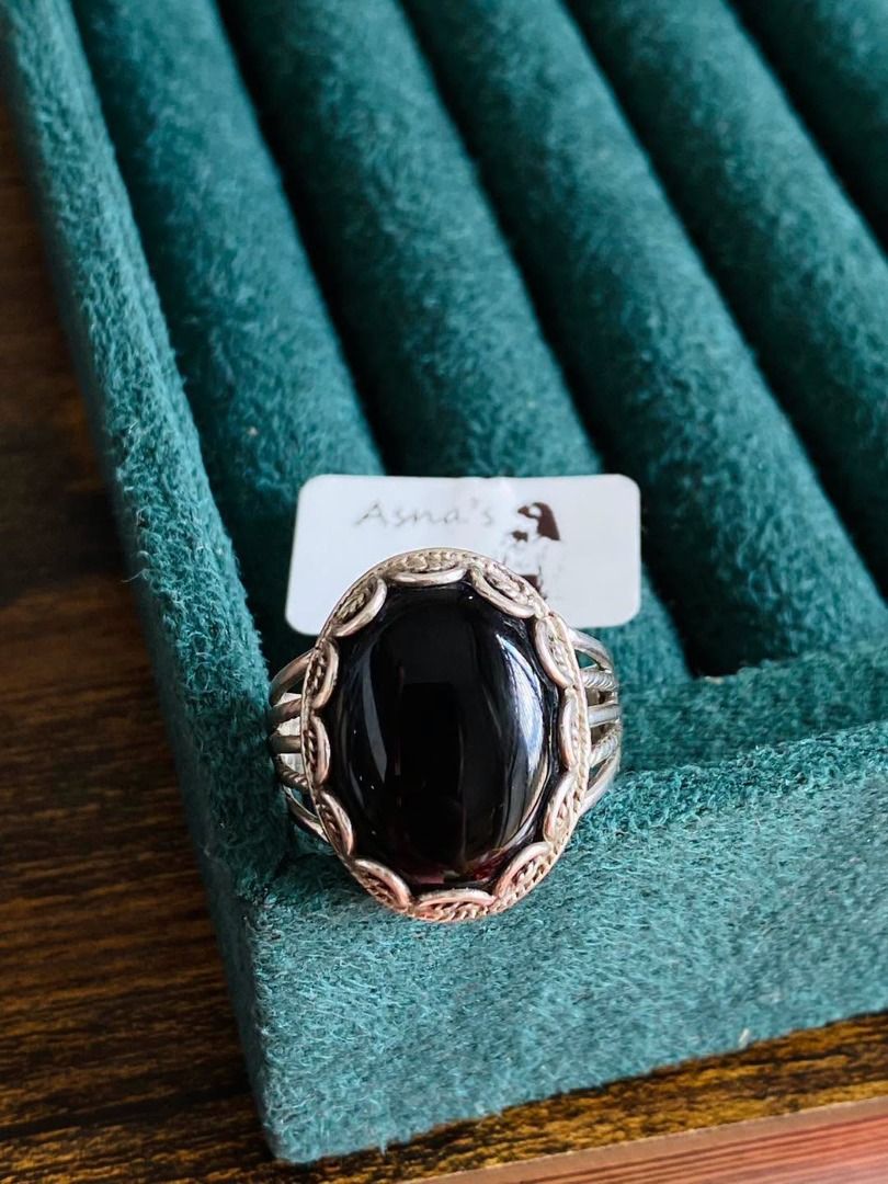 S10 Vintage Onyx Silver Ring (Category: Rings) located in Baguio. Submitted by asna_taku (Listing ID 1469258367, Image 3). Description: 🖤 Vintage Onyx Silver Ring ✨ Bold, elegant, and timeless. This vintage ring features a striking oval black onyx stone framed by intricate silver detailing, creating a beautiful contrast between the deep, glossy center and the ornate, antique-inspired setting. A statement piece for those who love classic dark gem