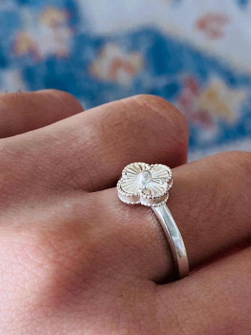 S6.75 Vintage VCA insp Clover Silver Ring (Category: Rings) located in Baguio. Submitted by asna_taku (Listing ID 1469262682, Image 2). Description: 🤍✨ Vintage VC@ insp Clover Silver Ring 🌸 Elegant, timeless, and effortlessly sophisticated! This beautiful vintage-inspired ring features a delicate four-petal clover motif with a luminous, mother-of-pearl-style finish and intricate beaded edging. Paired with a sleek silver band, its minimalist des