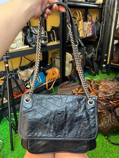 (Category: ) located in . Submitted by ukay_finds9.9 (Listing ID 1469336739, Image 1). Description: .
