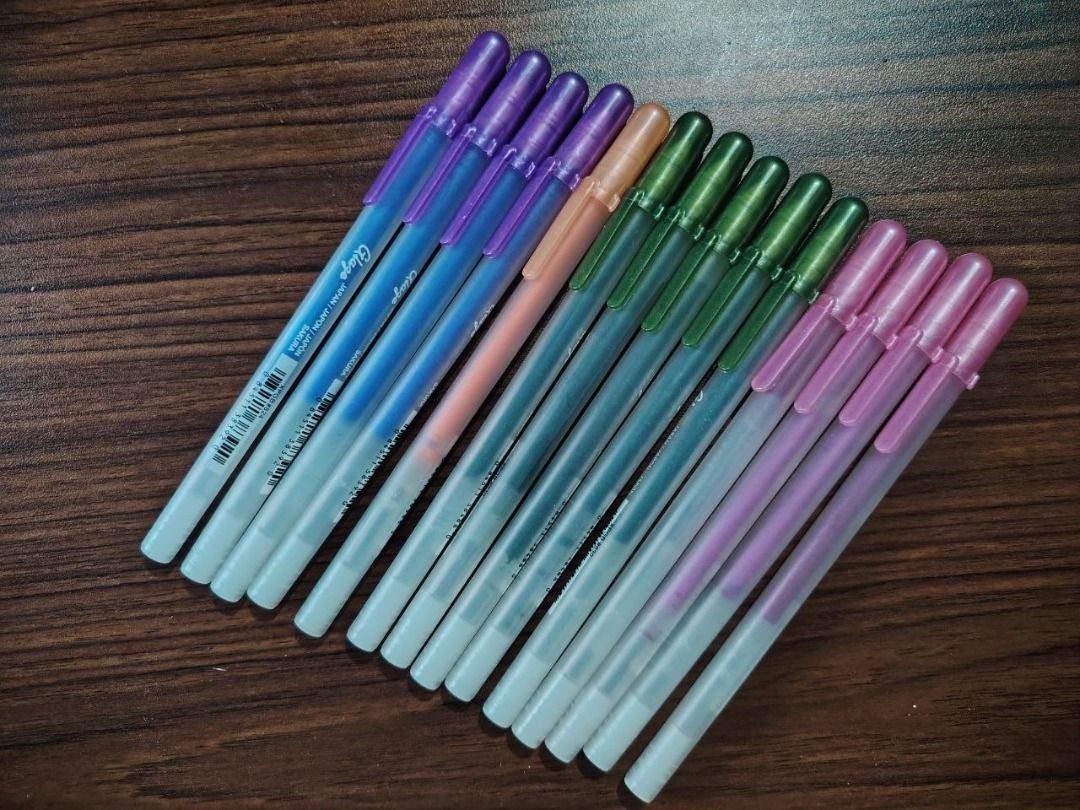 Sakura Glaze 3D Glossy Jelly Pens Set (Category: Stationery & School Supplies) located in San Mateo. Submitted by carl_240 (Listing ID 1469190486, Image 1). Description: - Complete set of Sakura Glaze 3D glossy jelly pens - Features vibrant assorted colors like pink, purple, green, and orange - Creates a unique raised, glossy 3D finish on paper and non-porous surfaces - Ideal for journaling, art projects, and handmade cards - 100% tested, all pen