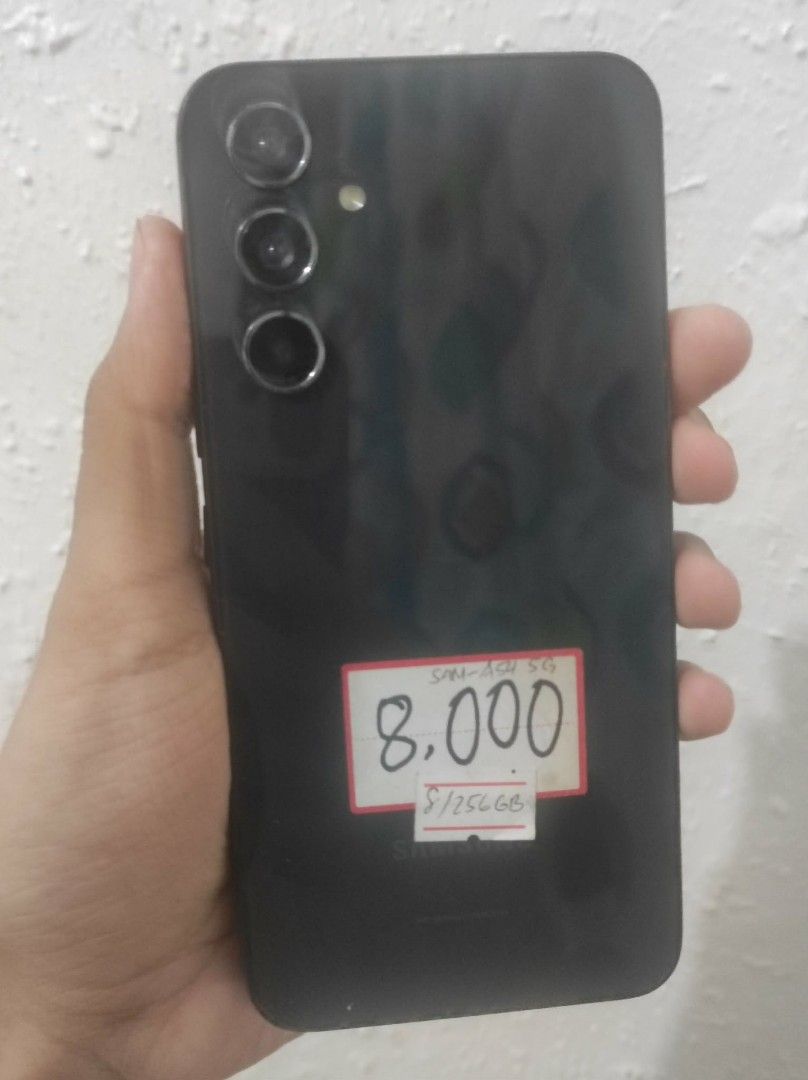 Samsung A54 5g 256gb (Category: Samsung) located in Caloocan City. Submitted by biuumk (Listing ID 1469203494, Image 1). Description: ISSUE: small dust sa 1x to 1.2x zoom only kita overall good condition ready to use Pm for inquiries .