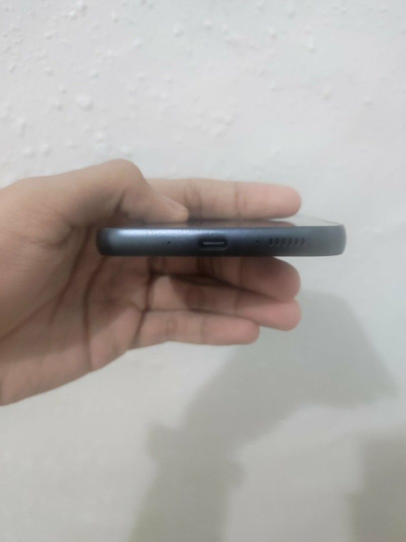 Samsung A54 5g 256gb (Category: Samsung) located in Caloocan City. Submitted by biuumk (Listing ID 1469203494, Image 3). Description: ISSUE: small dust sa 1x to 1.2x zoom only kita overall good condition ready to use Pm for inquiries .