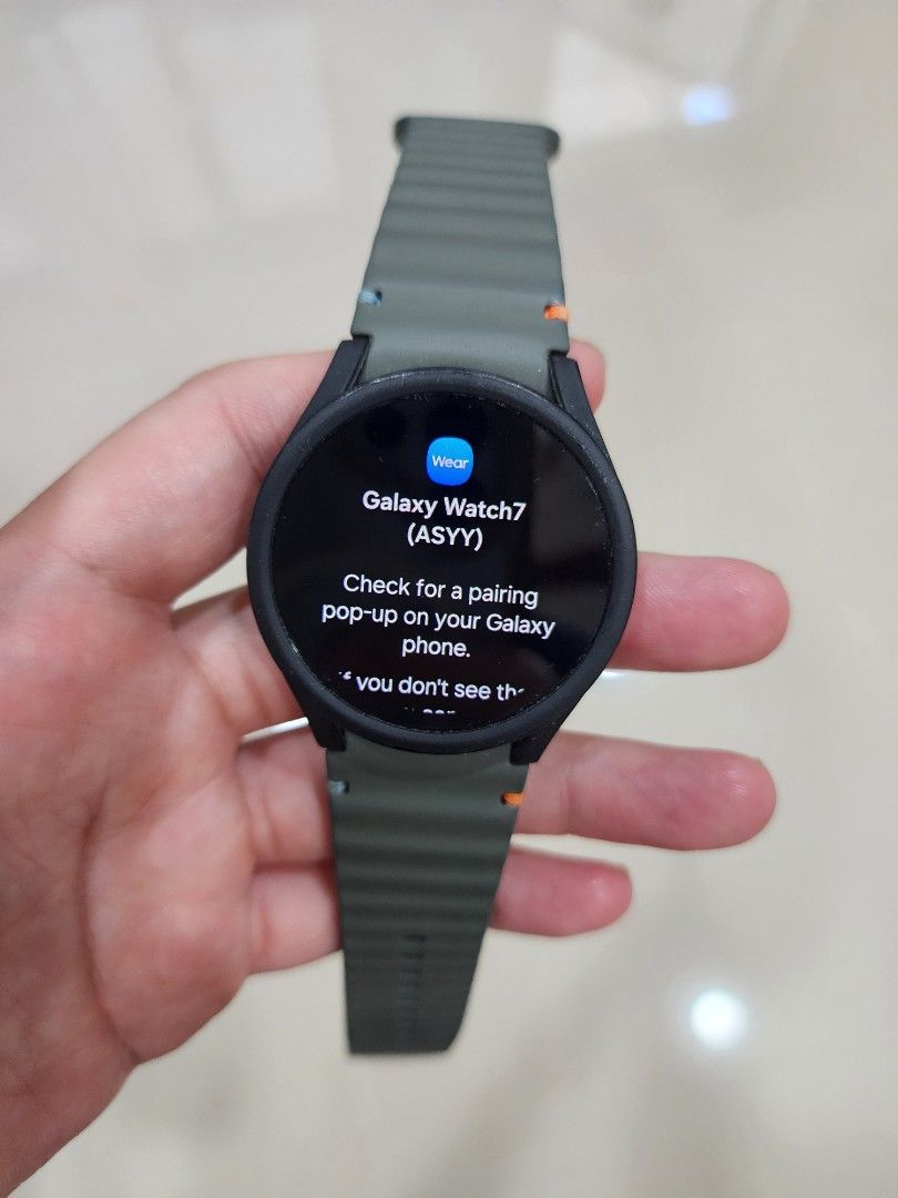 Samsung Galaxy Watch7 (Category: Wearables & Smart Watches) located in Pasig City. Submitted by anjpua (Listing ID 1469212886, Image 2). Description: Barely used RFS: prefer non-smart watches Selling for 5300.