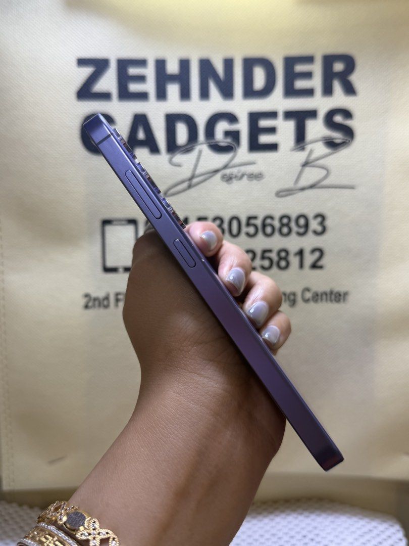 SAMSUNG S24 8/256GB OPENLINE (NTC APPROVED) (Category: Samsung) located in San Juan City. Submitted by desireebayal96 (Listing ID 1469354616, Image 3). Description: SAMSUNG GALAXY S24 * NTC APPROVED * SLIGHTLY USED * 8/256GB * DUAL SIM (BOTH SIM OPENLINE) * 97% SMOOTH * NO ISSUE * NO HISTORY OF REPAIR * NO AMOLED BURN * NO DEAD PIXEL * WITH CORD TYPE C OPEN FOR COD SAME DAY DELIVERY PLUS SHIPPING FEE MESSAGE ME DIRECTLY FOR MORE INFO Store locate