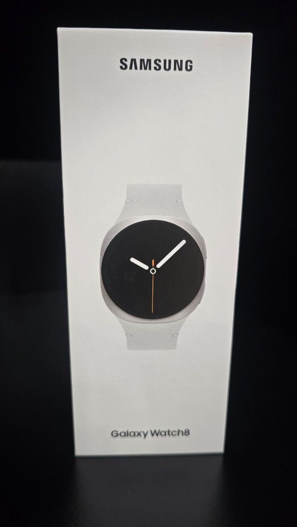 Samsung Watch 8 40mm (Category: Wearables & Smart Watches) located in Quezon City. Submitted by cheylleskie (Listing ID 1469205933, Image 1). Description: Display & Build • Display: 1.3-inch (34.0 mm) Super AMOLED touchscreen • Resolution: 438 x 438 pixels (up to 3,000 nits peak brightness) ○ Glass: Sapphire crystal • Case Material: Armor aluminum (Graphite and Silver color options) • Dimensions & Weight: 42.7 x 40.4 x 8.6 mm: ~30g • Durability: 