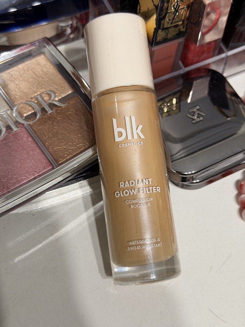 SAND blk cosmetics Radiant Glow Filter Complexion Booster - Sand (Category: Makeup) located in Valenzuela. Submitted by ashellay (Listing ID 1469349761, Image 1). Description: BRAND NEW W SEAL -Brand: blk cosmetics - Product: Radiant Glow Filter Complexion Booster - Shade: Sand - Size: 32ml (Full bottle) - Formula: Waterproof and sweat-resistant - Condition: Clean packaging, shade and size printed on bottom sticker.
