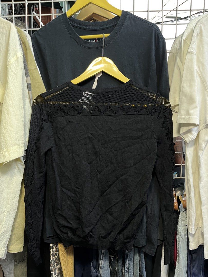 Sandro Paris Cardigan (Category: Luxury Apparel) located in Manila. Submitted by g_archive. (Listing ID 1469250028, Image 2). Description: .