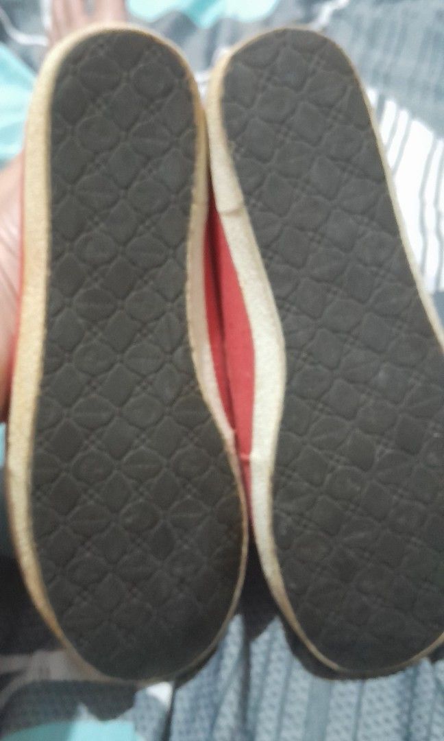 Sebago topsider 6 us women (Category: Sneakers) located in Manila. Submitted by dreamweaver25 (Listing ID 1469351977, Image 2). Description: brand new orig sebago red 6 us women.