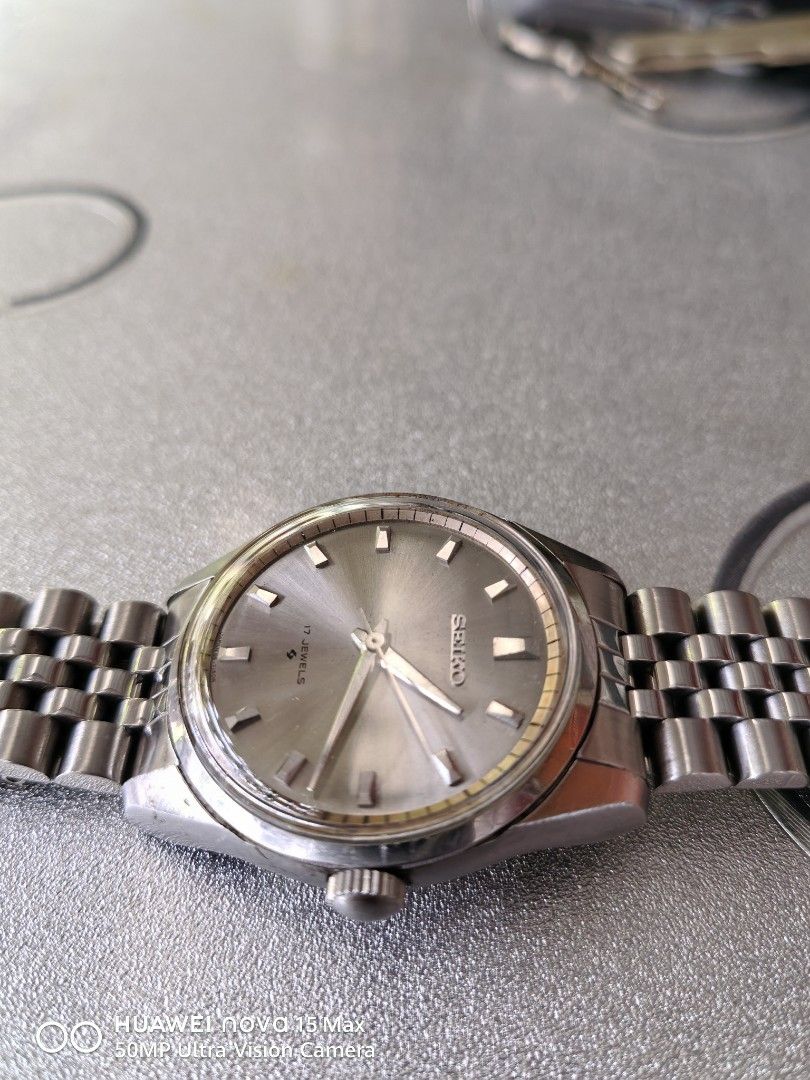 Seiko 17 jewels manual wind (Category: Men's Watches) located in Bacoor. Submitted by happydolphin.239038 (Listing ID 1469181861, Image 3). Description: seiko manual wind vintage working precisely .