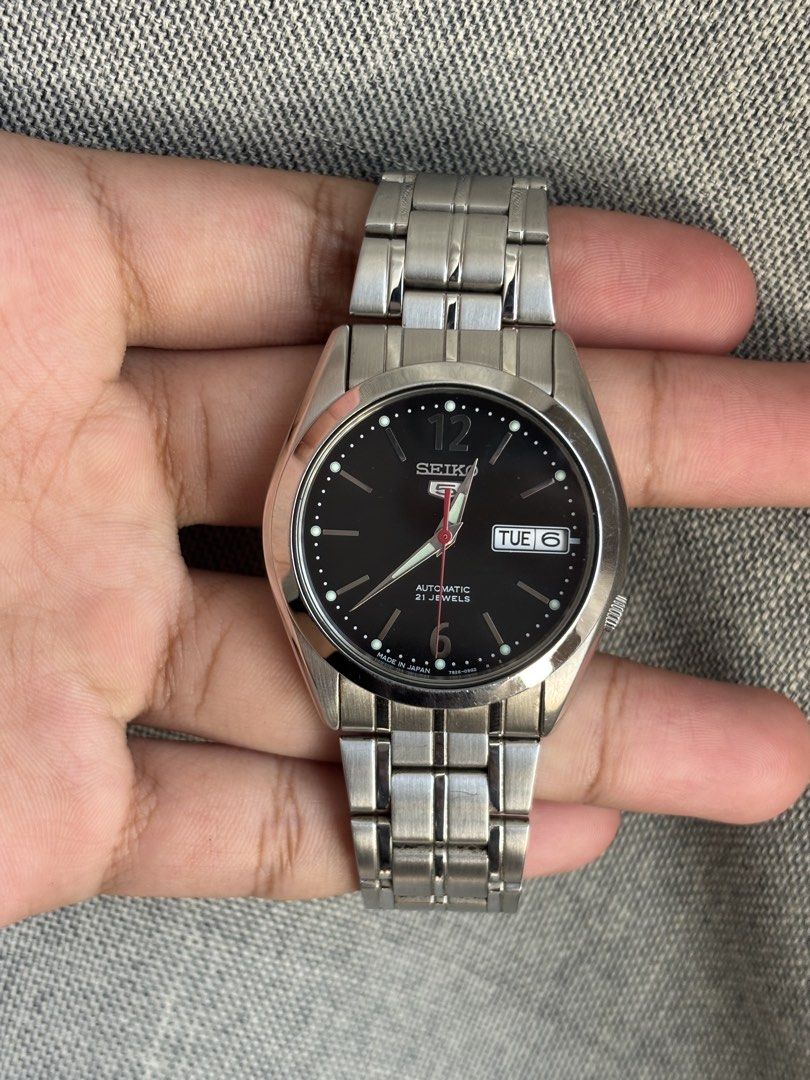 Seiko 5 AUTOMATIC PRISTINE CONDITION (Category: Men's Watches) located in Manila. Submitted by stellarmadness (Listing ID 1469218866, Image 1). Description: goods condition.