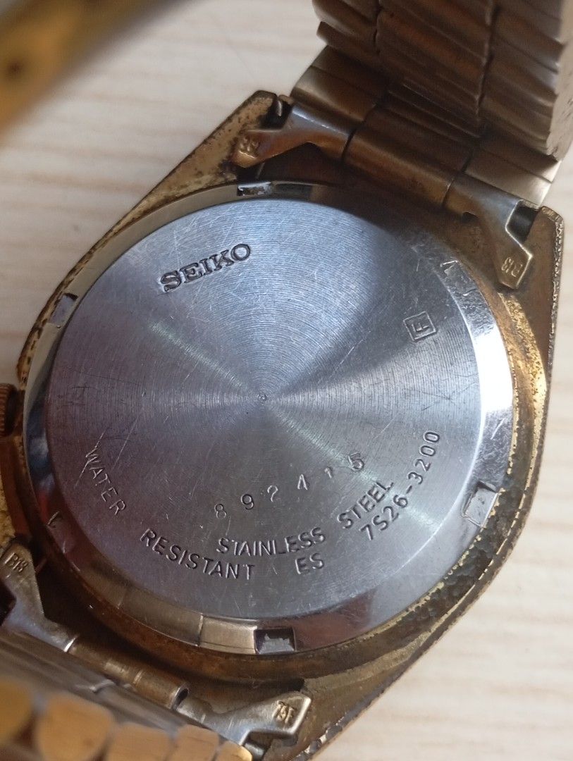 Seiko automatic (Category: Men's Watches) located in Las Pinas. Submitted by quick_deals_great_finds2 (Listing ID 1469186107, Image 3). Description: Original seiko automatic mechanism 35mm fits wrist 6.8 Fully functional keeps time.