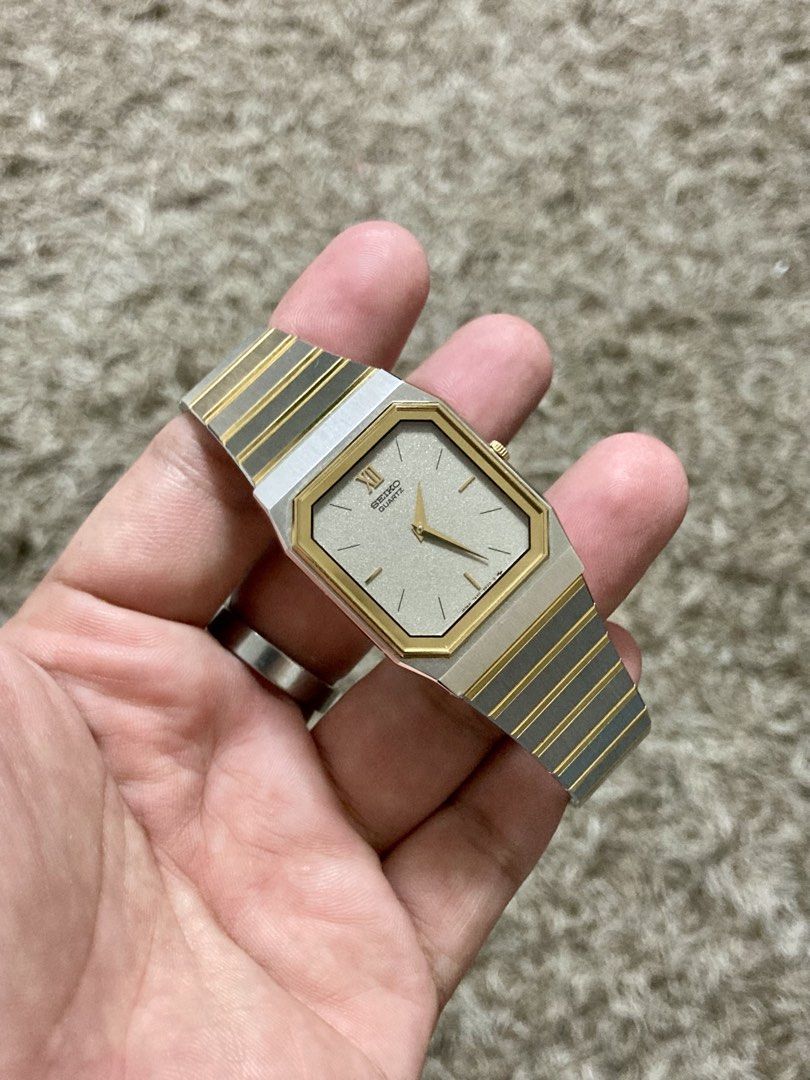 Seiko Men’s Watch Tank (Category: Luxury Watches) located in San Fernando. Submitted by klaydosias (Listing ID 1469312698, Image 3). Description: Seiko Men’s Watch Tank All Original Ref: 7430-5350 Quartz Movement Newly Replace Battery No fade Condition: 9/10 Inclusion: Seiko Box ₱5,500🏷️ Pm for more details: 📞- 09150191859.