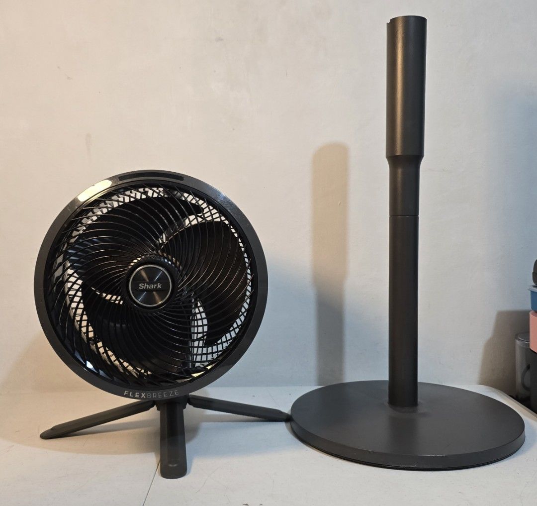 Shark Flex Breeze Fan (Category: Fans) located in Rizal. Submitted by potato_corner (Listing ID 1469260993, Image 1). Description: Shark Flex Breeze Fan Australian mall pull out Used as demo unit 220V Missing remote No issue All function working 6.5k.
