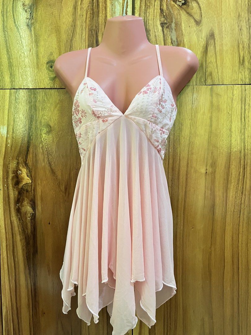 Shein Beaded Sequined Mesh Top (Category: Sleeveless) located in Cabanatuan. Submitted by winx_closeth (Listing ID 1469205204, Image 1). Description: Mesh Beaded Sequined Top Adjustable straps.