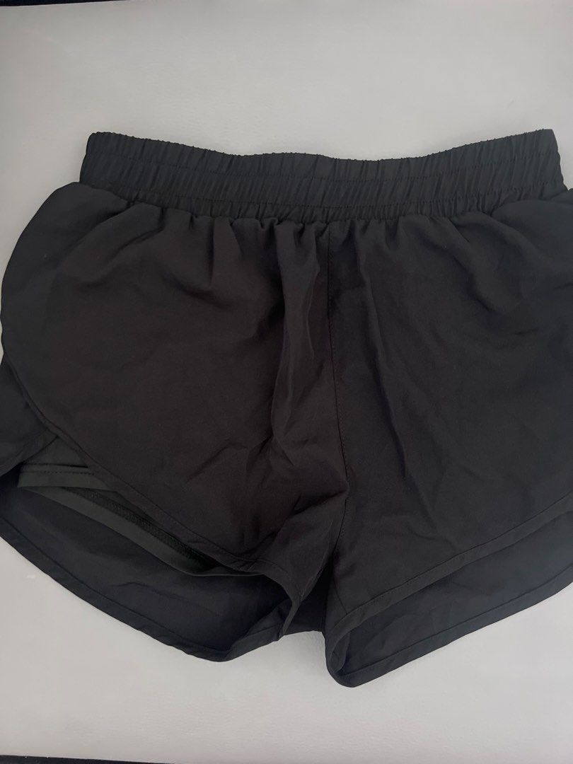 SHEIN black workout shorts 🖤 | S (Category: Shorts) located in Taguig. Submitted by whatsmineisyours_ (Listing ID 1469247212, Image 1). Description: 🖤 gym-staple * ˚ ✦ ♡ 2+ items = bundle perks ♡ keep finding your way back for girlie rewards 🎀 * ˚ ✦ 📍 Taguig 💳 Payment first policy MOP: gcash/maya/bpi/unionbank 🙅🏻‍♀️ No returns/exchanges with love, now yours boo ♡ .