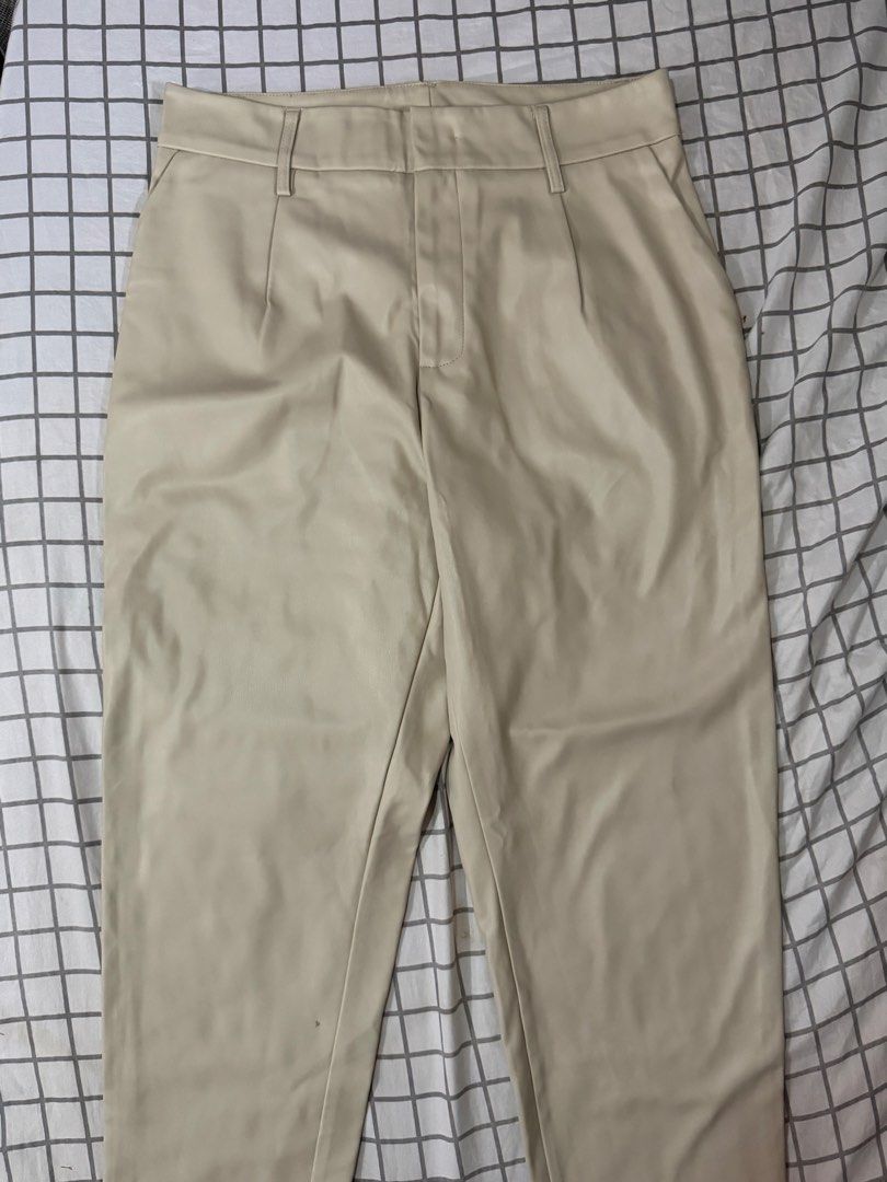 Shein Highwaisted Leather Pants (Category: Other Bottoms) located in Quezon City. Submitted by pinkyswearshop (Listing ID 1469239694, Image 2). Description: .