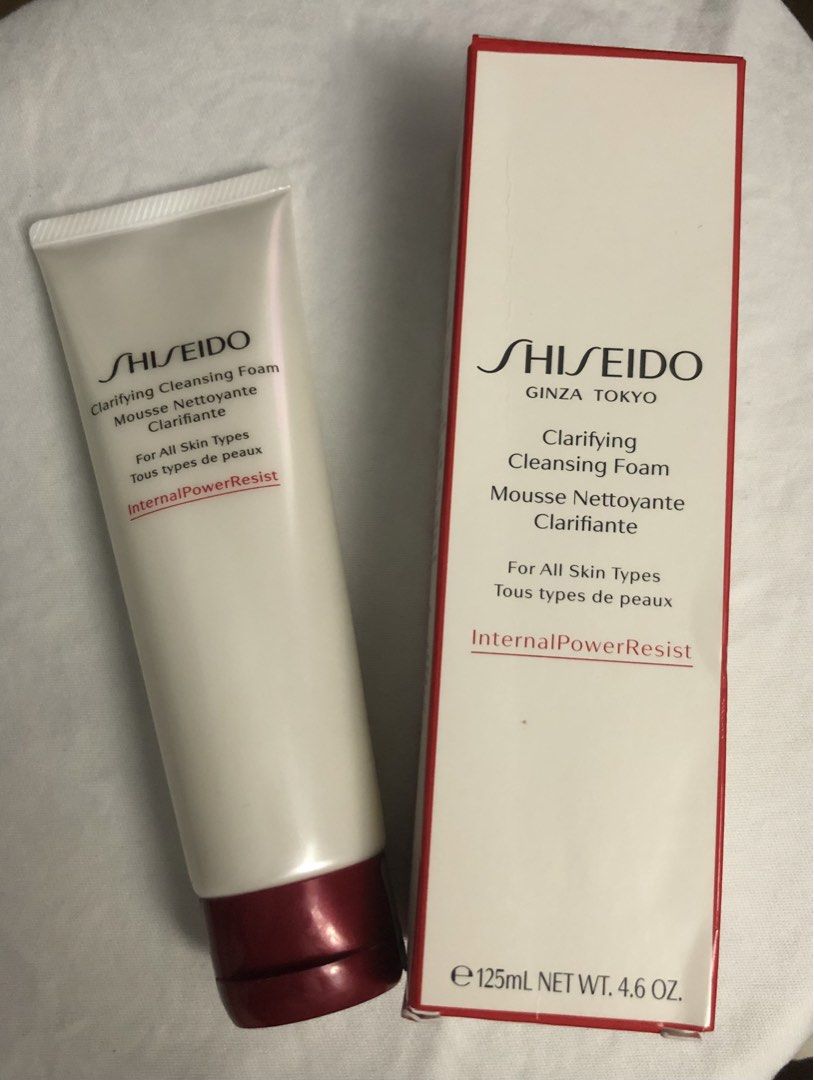 Shiseido Clarifying Cleansing Foam 125ml (Category: Face Care) located in Quezon City. Submitted by crbphl (Listing ID 1469285945, Image 1). Description: - Product: Shiseido Clarifying Cleansing Foam - Volume: 125ml - Condition: Brand new, unused, comes with original outer box - Skin Type: Suitable for all skin types - Key Ingredients: Micro White Powder and white clay - Benefits: Effectively removes impurities and excess surface cells for a clea