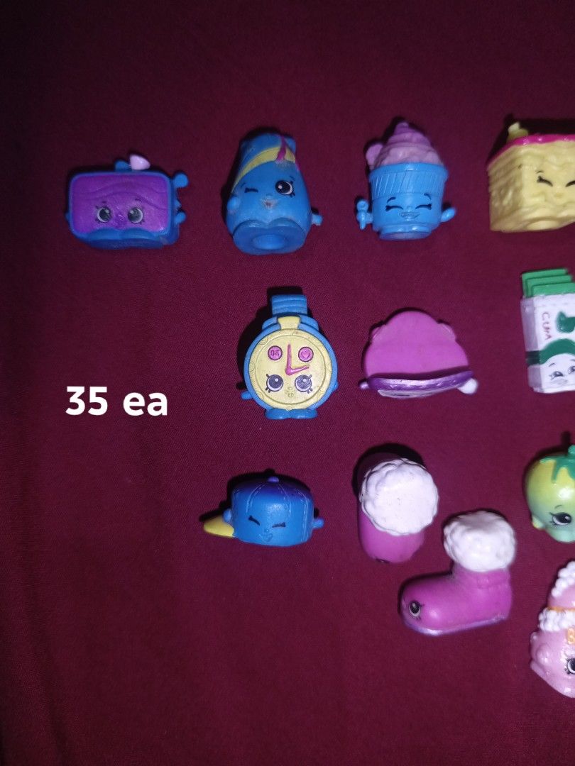 Shopkins Figures Collectibles Assorted Characters (Category: Figurines & Statues) located in Victoria. Submitted by yannirose (Listing ID 1469293145, Image 3). Description: Gcash/J&t.