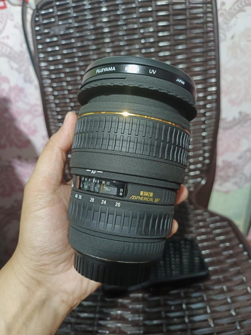 Sigma 20-40mm 2.8 DG EF Mount Canon Mint Condition (Category: Lens & Kits) located in Caloocan City. Submitted by mr.carlo_dslr_laptop (Listing ID 1469191924, Image 1). Description: Sigma 20-40mm 2.8 DG EF Mount Canon Mint Condition 15,000 Pesos 15k Cash working Autofocus working Manual Focus Clean Glass No issue Location Monumentto Caloocan shipping LBC Cod delivery 🚚 Lalamove Book nyo Lang for Canon EF Fullframe and Crop Apsc 15000 Only 20-40m