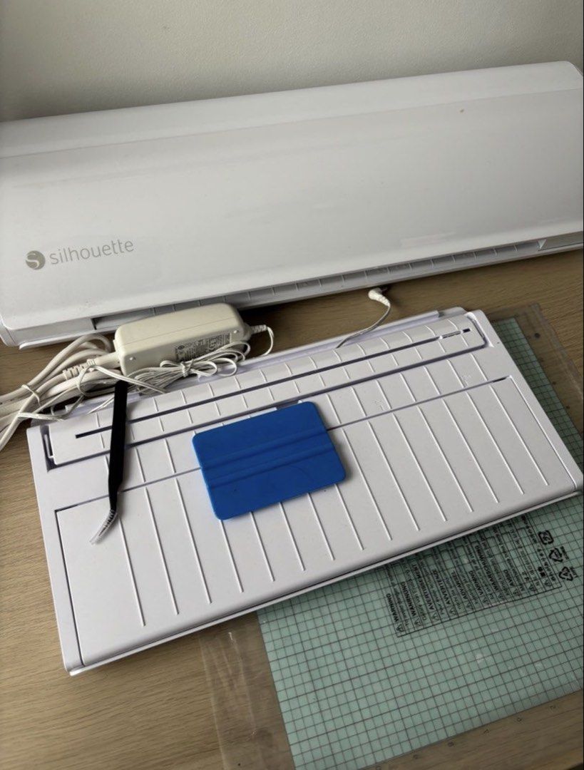 Silhouette Cameo 5 (Category: Other Stationery & Craft) located in Marikina City. Submitted by nanananuggets (Listing ID 1469232626, Image 1). Description: Barely used. No issues Reason for selling: not using anymore. Bought March 2025. Pickup from Marikina city.
