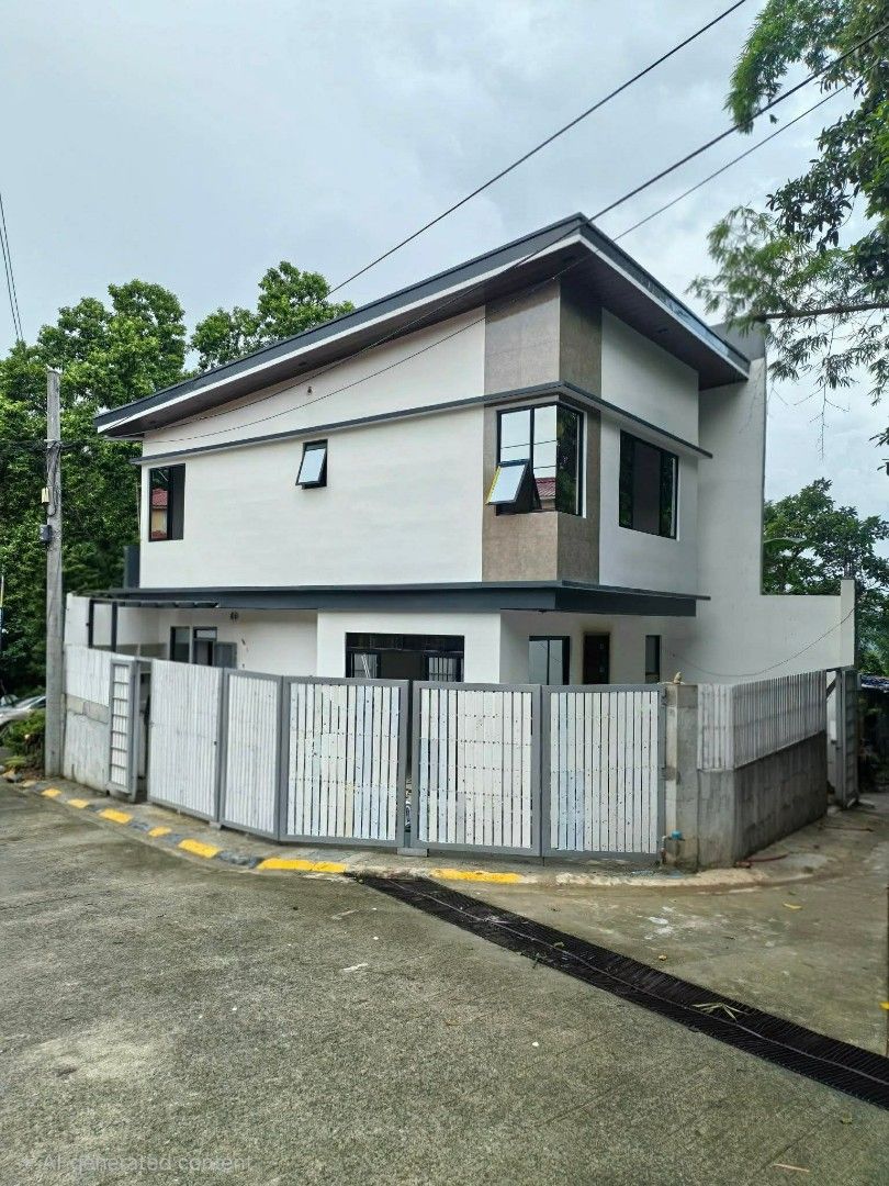 SINGLE ATTACHED CORNER LOT (Category: House & Lot) located in Rizal. Submitted by mayra74 (Listing ID 1469261172, Image 1). Description: QUEENSTOWN HEIGHTS 1, Maguey Road, San Luis 4BR SINGLE ATTACHED CORNER LOT LOT AREA: 113 SQM GROSS FLOOR Area 155sqm =================== Single Attached CORNER LOT w/ 4 Bedrooms and 2 Car garage ▪️Establishments: ✓ 3 km to Robinsons Place Antipolo ✓ 3.2km to Ynares Center ✓ 3.4km to Antipolo Cathedral ✓ 4.2km to
