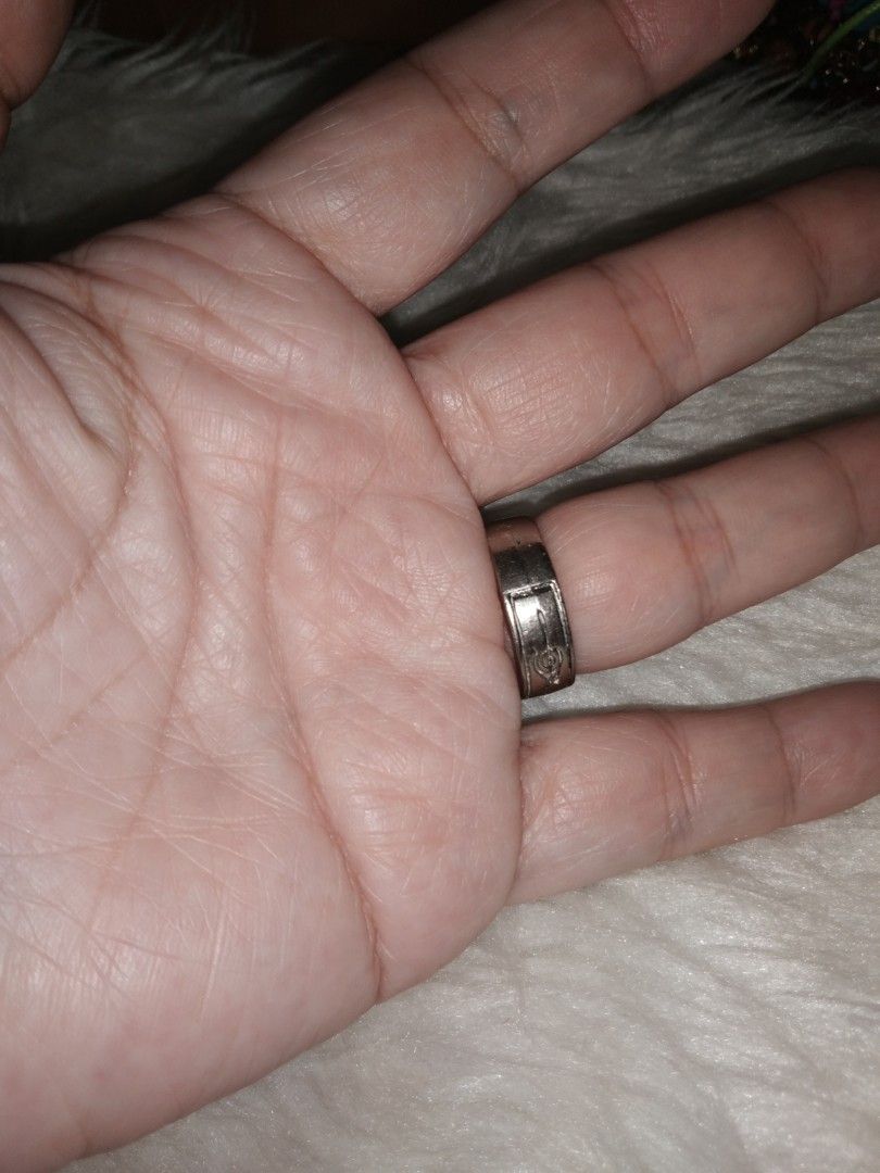 Size 8 Naruto ring (Category: Rings) located in Quezon City. Submitted by eidorableshop (Listing ID 1469393407, Image 1). Description: .