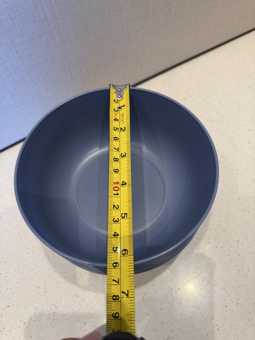 SALE IKEA VITABBORRE Deep bowl (Category: Dinnerware & Cutlery) located in Quezon City. Submitted by k_ly45 (Listing ID 1469273883, Image 3). Description: 5 pcs per set Diameter 6 ½ " Height 2 ½ " The products in the VITABBORE series are both impact and scratch resistant. Ideal for daily use, both indoors and outdoors. Made of polypropylene plastic that makes the dinnerware unbreakable – and life easier for the whole family..