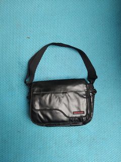 (Kategori: ) berada di . Dikirim oleh tweededinge (ID iklan 1469315931, Gambar 1). Deskripsi: .