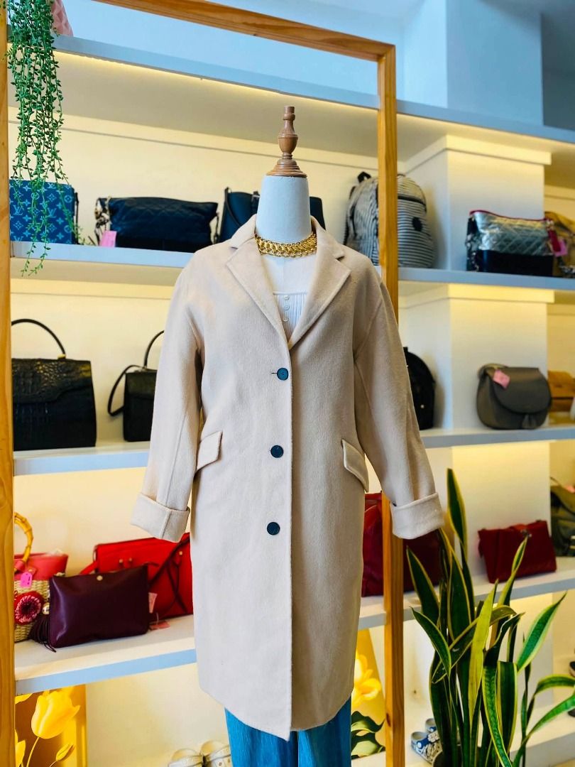 S-M CREAM Korean Handmade Wool Coat (Category: Coats, Jackets and Outerwear) located in Baguio. Submitted by asna_taku (Listing ID 1469222055, Image 2). Description: .