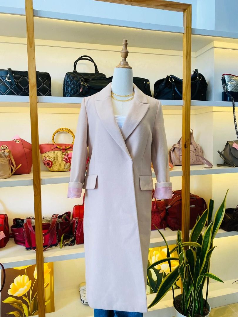 S-M MIXXO LIGHT PINK WOOL COAT (Category: Coats, Jackets and Outerwear) located in Baguio. Submitted by asna_taku (Listing ID 1469225154, Image 1). Description: MIXX0 LIGHT PINK WOOL COAT S-M ₱980.