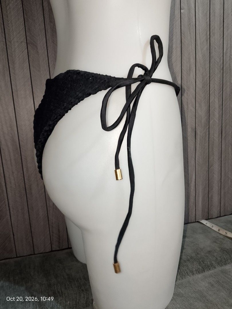 Small black bikini bottom swimwear (Category: Bikinis & Swimsuits) located in Manila. Submitted by truecrystal-1407 (Listing ID 1469179695, Image 2). Description: .