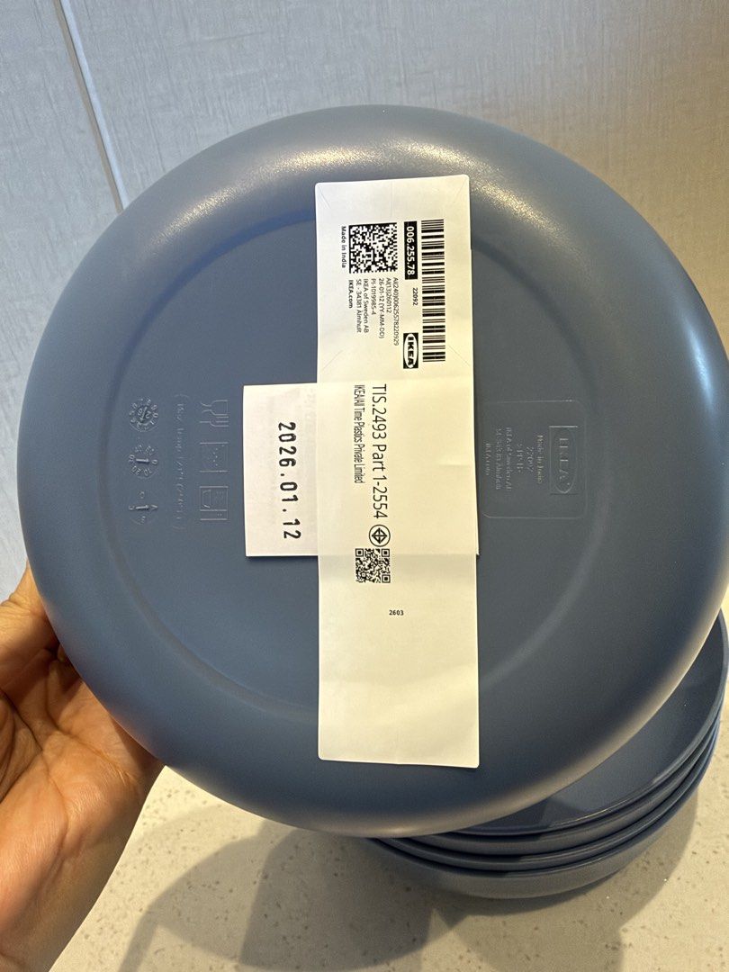 SALE IKEA VITABBORRE Deep plate/bowl, (Category: Dinnerware & Cutlery) located in Quezon City. Submitted by k_ly45 (Listing ID 1469273671, Image 3). Description: 5 pcs per set The products in the VITABBORE series are both impact and scratch resistant. Ideal for daily use, both indoors and outdoors. Made of polypropylene plastic that makes the dinnerware unbreakable – and life easier for the whole family. Diameter 7 ¾ " Height 2 ".