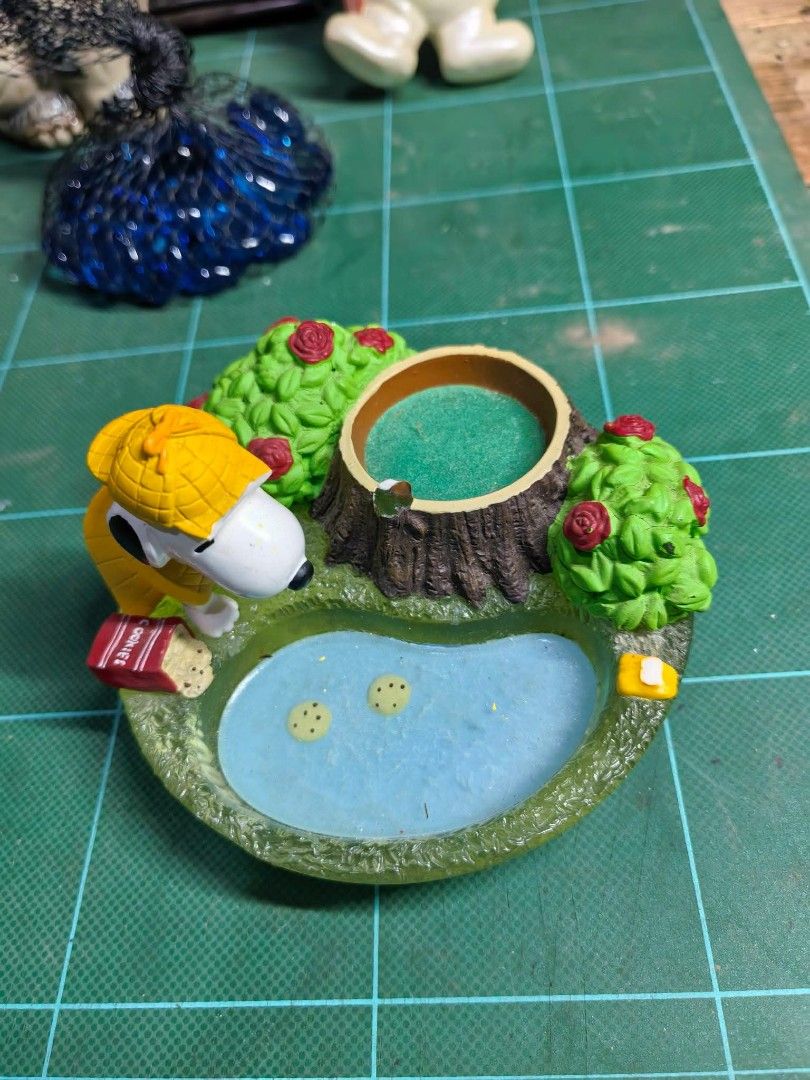 Snoopy & Friends Figurine (Category: Other Home Decor) located in Cebu City. Submitted by dudes_villanueva (Listing ID 1469278432, Image 3). Description: Snoopy & Friends Figurine Material: Resin In good condition - chipped snoopy hat, and missing figurine (friends) parts. See all pics for overall condition. As is where is. Size: Diameter 4in x Height 2.5in.