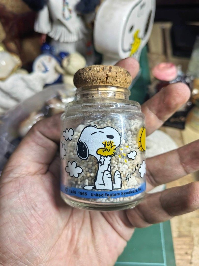 Snoopy - Glass Bottled Souvenir (Category: Other Home Decor) located in Cebu City. Submitted by dudes_villanueva (Listing ID 1469281372, Image 1). Description: Snoopy - Glass Bottled Souvenir 📌 In excellent condition. Height : 3 in.