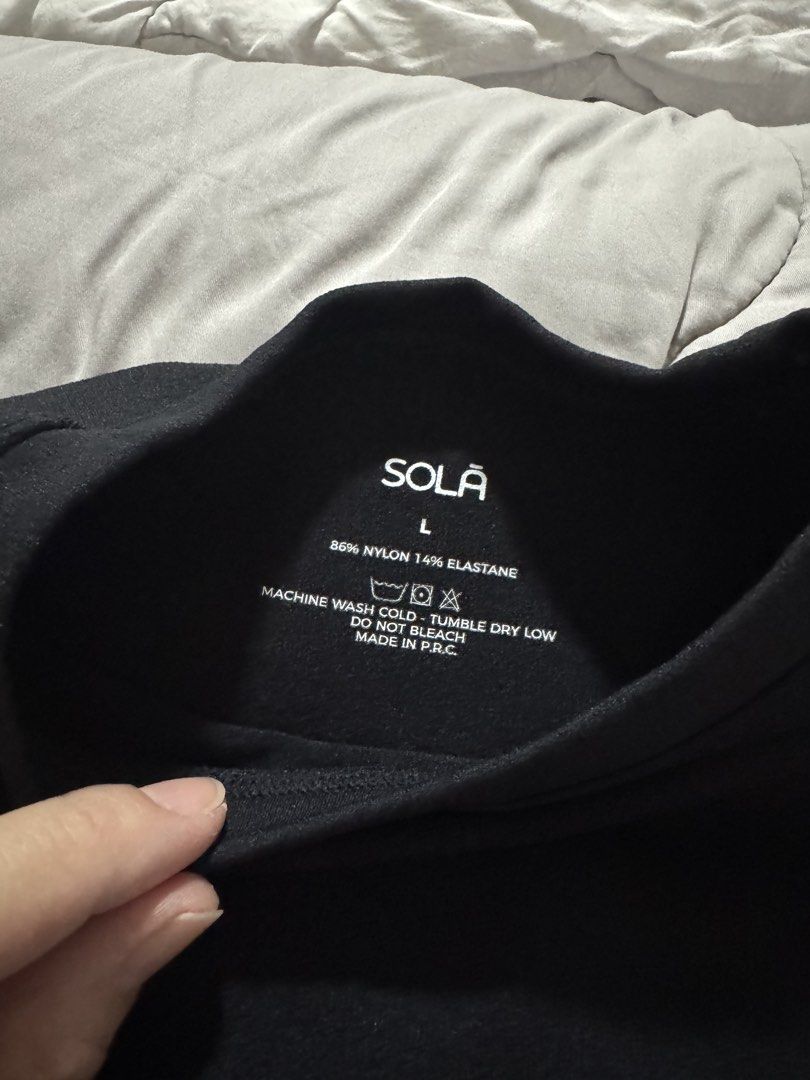 Sola Hugging Short Sleeve Shapewear L (Category: Undergarments & Loungewear) located in Pasay City. Submitted by poochglamour (Listing ID 1469215365, Image 2). Description: Washed and tried only Cannot return since washed already Rfs runs small ung large size Best fit for medium Color black Pasay near buendia .