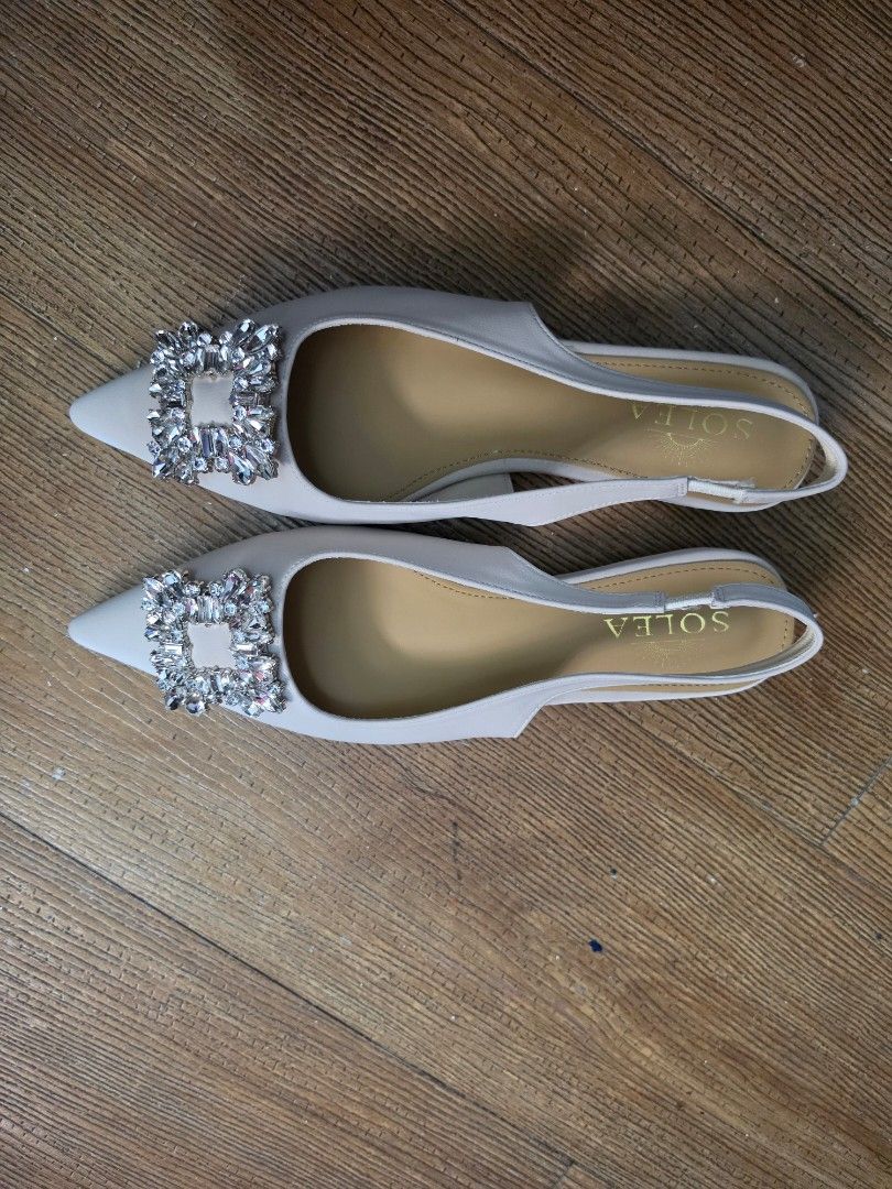 SOLEA Pointed Toe Slingback Flats with Crystal Buckle (Category: Heels) located in Taguig. Submitted by iannequiman (Listing ID 1469205149, Image 2). Description: Solea elegant pointed toe 1 inch heels color apricot size 40 - 25cm used once for an event rfs: wrong size, should've bought size 39.
