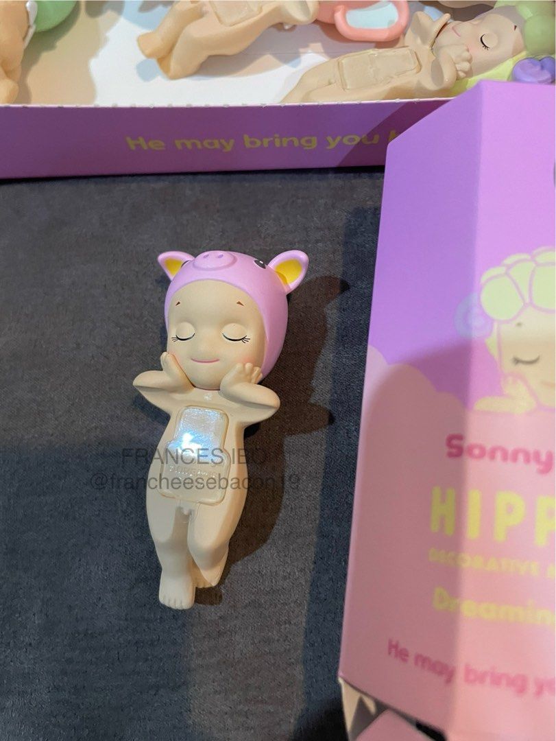 Sonny Angel Pig Dreaming Hipper (Category: Designer & Blind Box Toys) located in Cebu City. Submitted by francheesebacon19 (Listing ID 1465475552, Image 1). Description: MAKE READING A HABIT Sonny Angel Dreaming Series Hipper - Pig fresh pull with box & foil unused adhesive, in mint condition 🎁 FREE extra adhesive with every angel Pig (₱680) for tingi 💸 gcash payment (payo) 🚚 flash express / j&t 📦 ₱80 maximum sf nationwide 📍leyte .