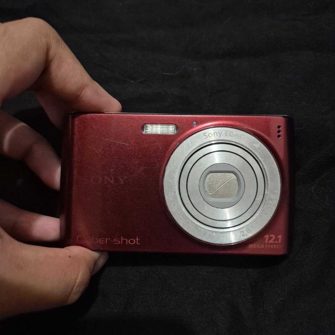 Sony Cybershot DSC-w510 (Category: Cameras) located in Caloocan City. Submitted by r.aconnel (Listing ID 1469221987, Image 3). Description: - Burgundy red - Resolution: 12.1 megapixels - signs of usage and minimal burn barely noticeable .
