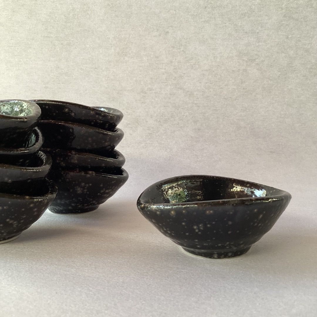 Speckled Stoneware Appetizer Dish (Category: Other Kitchenware & Tableware) located in Davao. Submitted by atbpshop192593 (Listing ID 1469354309, Image 1). Description: Php65 each (9 available) Speckled Stoneware Appetizer Dish H: 1.3 inches L: 2.8 inches W: 2.4 inches Please REVIEW PHOTOS We use 100% repurposed packaging materials SF starts at Php70 via Flash Express First to pay.