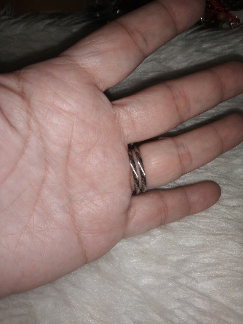 Spiral coil ring size 8 (Category: Rings) located in Quezon City. Submitted by eidorableshop (Listing ID 1469393050, Image 3). Description: .