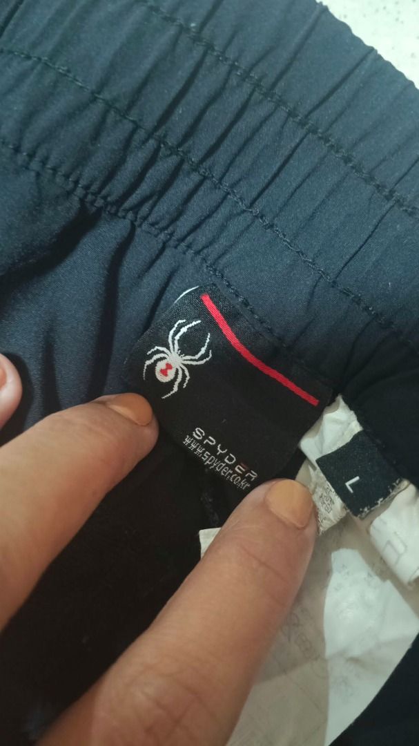 Spyder Men Shorts (Category: Shorts) located in San Carlos City. Submitted by treasuredbox (Listing ID 1469178376, Image 3). Description: .