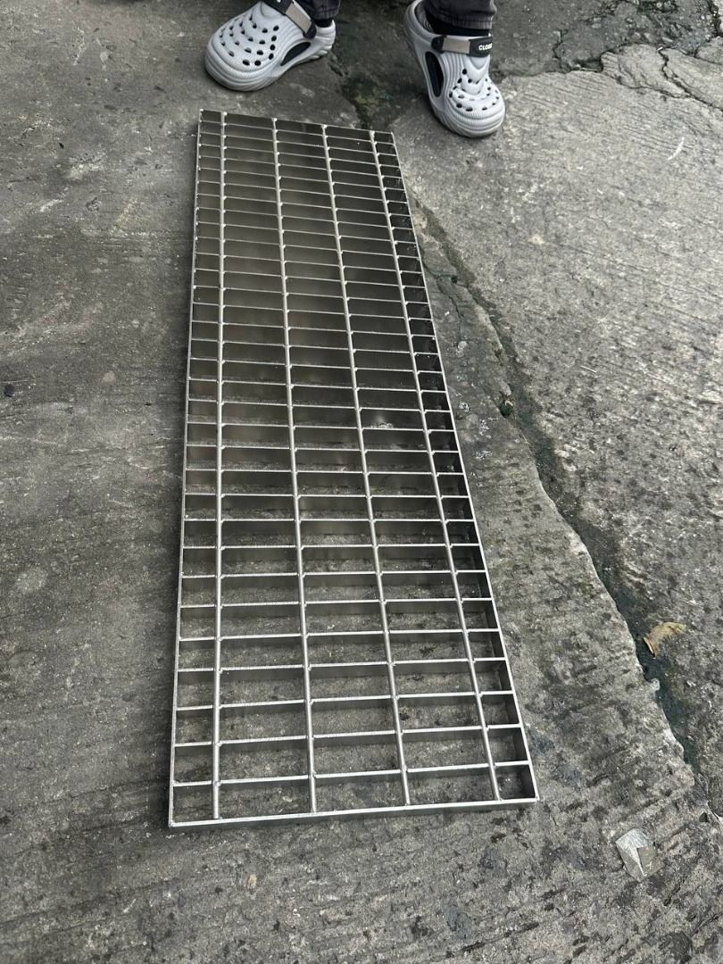 Stainless Gratings Specs: 30cm x 1mtr (Category: Everything Else Others) located in Manila. Submitted by 09171479278_elsie. (Listing ID 1469185119, Image 2). Description: Stainless Gratings Specs: 30cm x 1mtr.