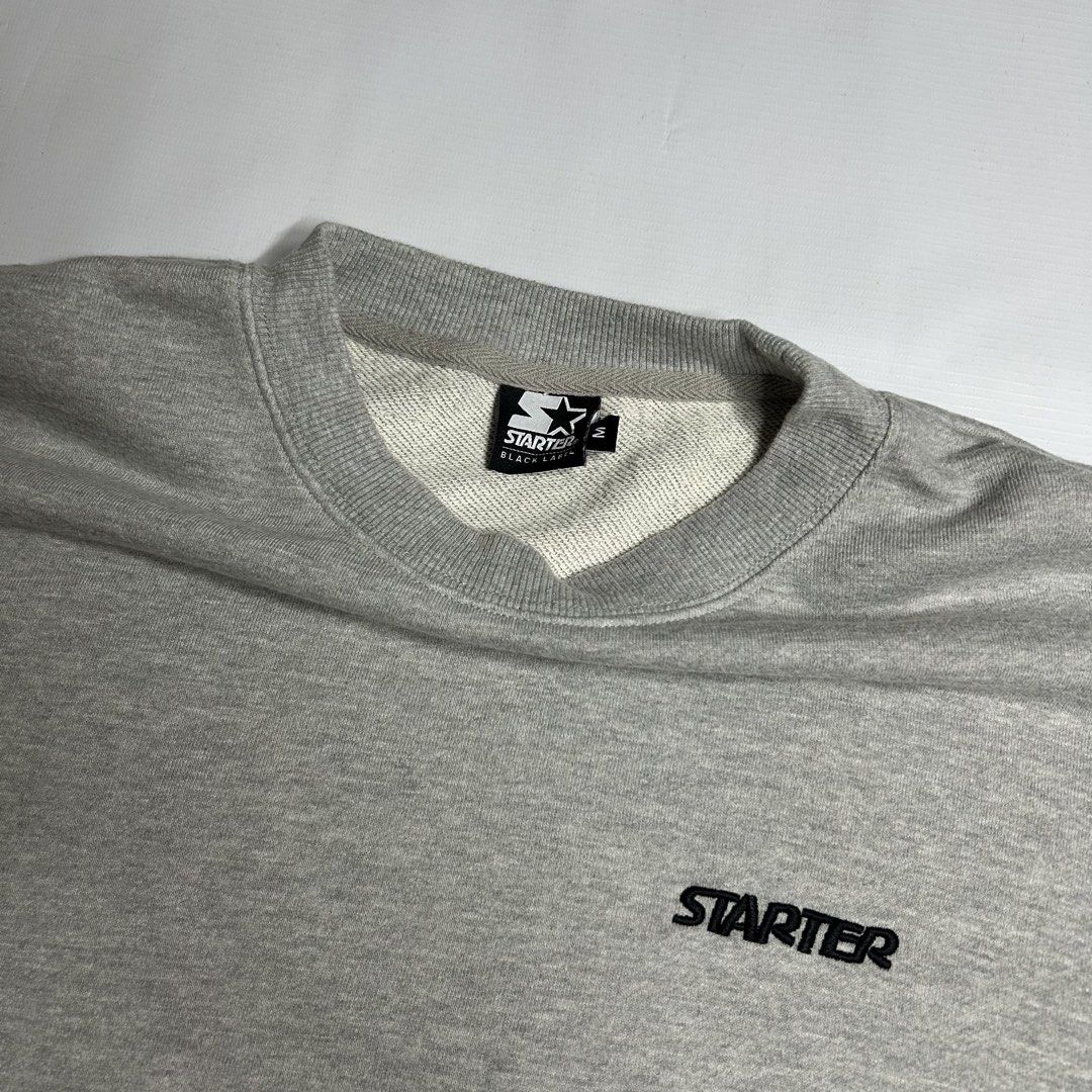 Starter Big Logo Embroidered Crewneck (Category: Tshirts & Polo Shirts ) located in Antipolo. Submitted by wvyfrnds (Listing ID 1469169541, Image 2). Description: Starter Big Logo Embroidered Crewneck Size: M Color: Gray Dimensions (Inches): Length: 28 Width: 26.5 Color Rate: 9/10 Issues - Light color bleed 395 PLUS SF.