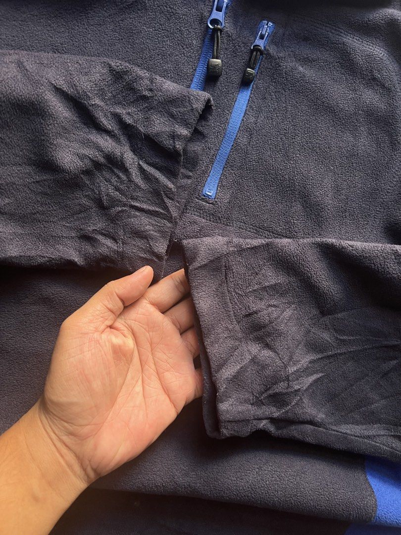STARTER QUARTER ZIP FLEECE (Category: Coats, Jackets and Outerwear) located in Manila. Submitted by thriftwhoop (Listing ID 1469261176, Image 3). Description: .