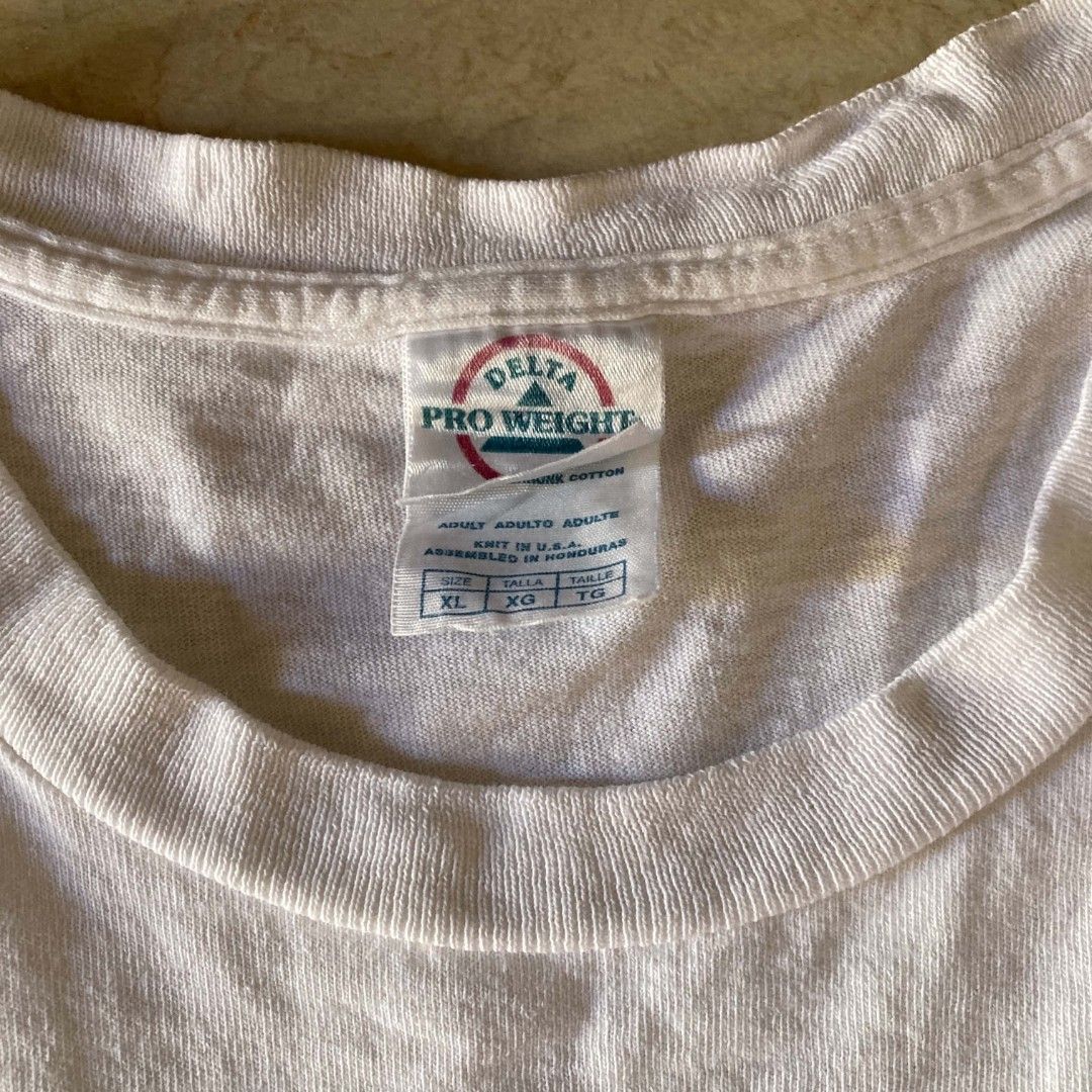 Statement tee (Category: Activewear) located in Bulacan. Submitted by ajinn_ (Listing ID 1469360386, Image 3). Description: size L minimal hairlines issue.