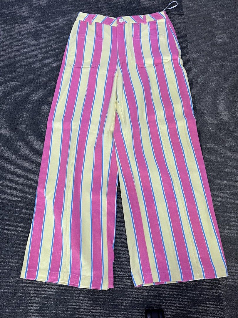 Steele Striped Wide Leg Pants XL (Category: Jeans) located in Paranaque City. Submitted by PrelovedClosetetc (Listing ID 1469189688, Image 2). Description: 30in waist.